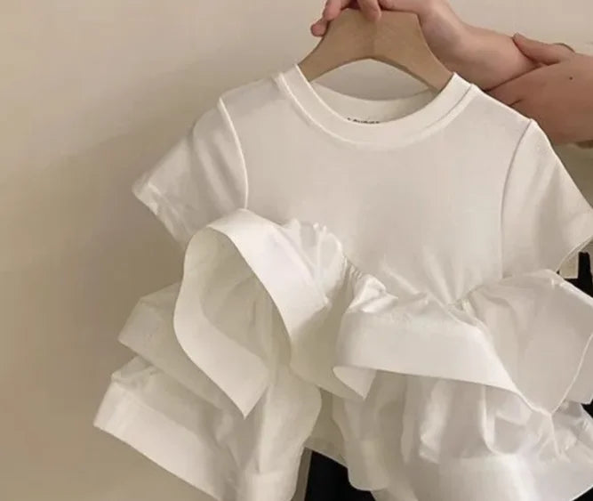 Girl's short sleeved cake top and pants