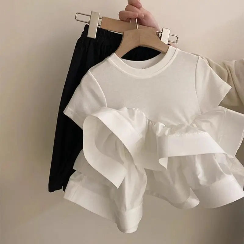 Girl's short sleeved cake top and pants