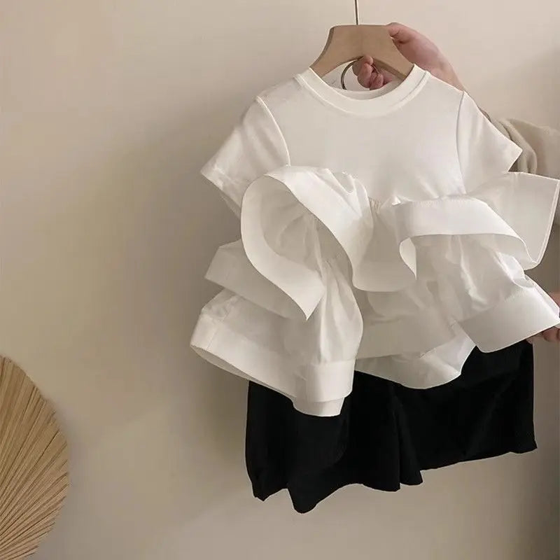 Girl's short sleeved cake top and pants
