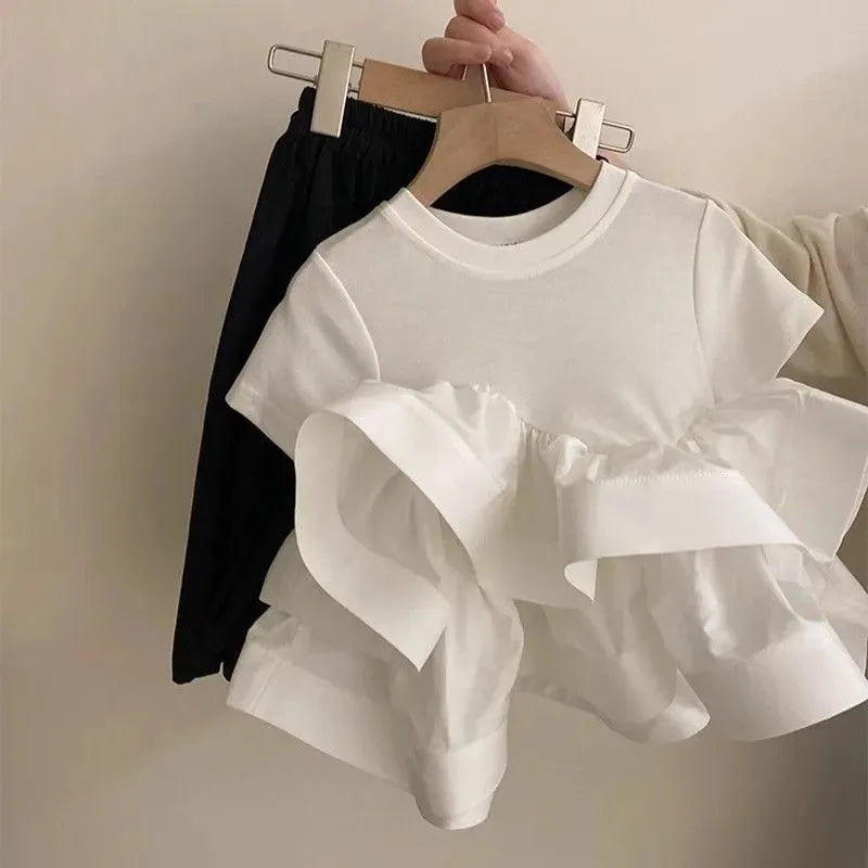 Girl's short sleeved cake top and pants
